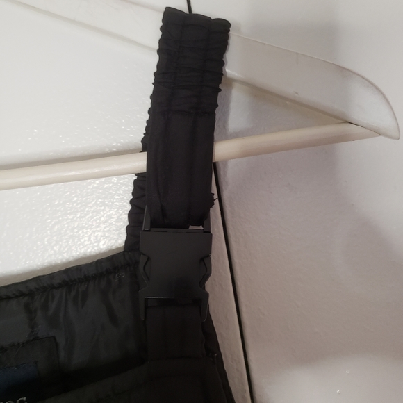 London fog boys snowsuit.szL / 7.black great used condition.slastix shoulder str - Picture 2 of 8